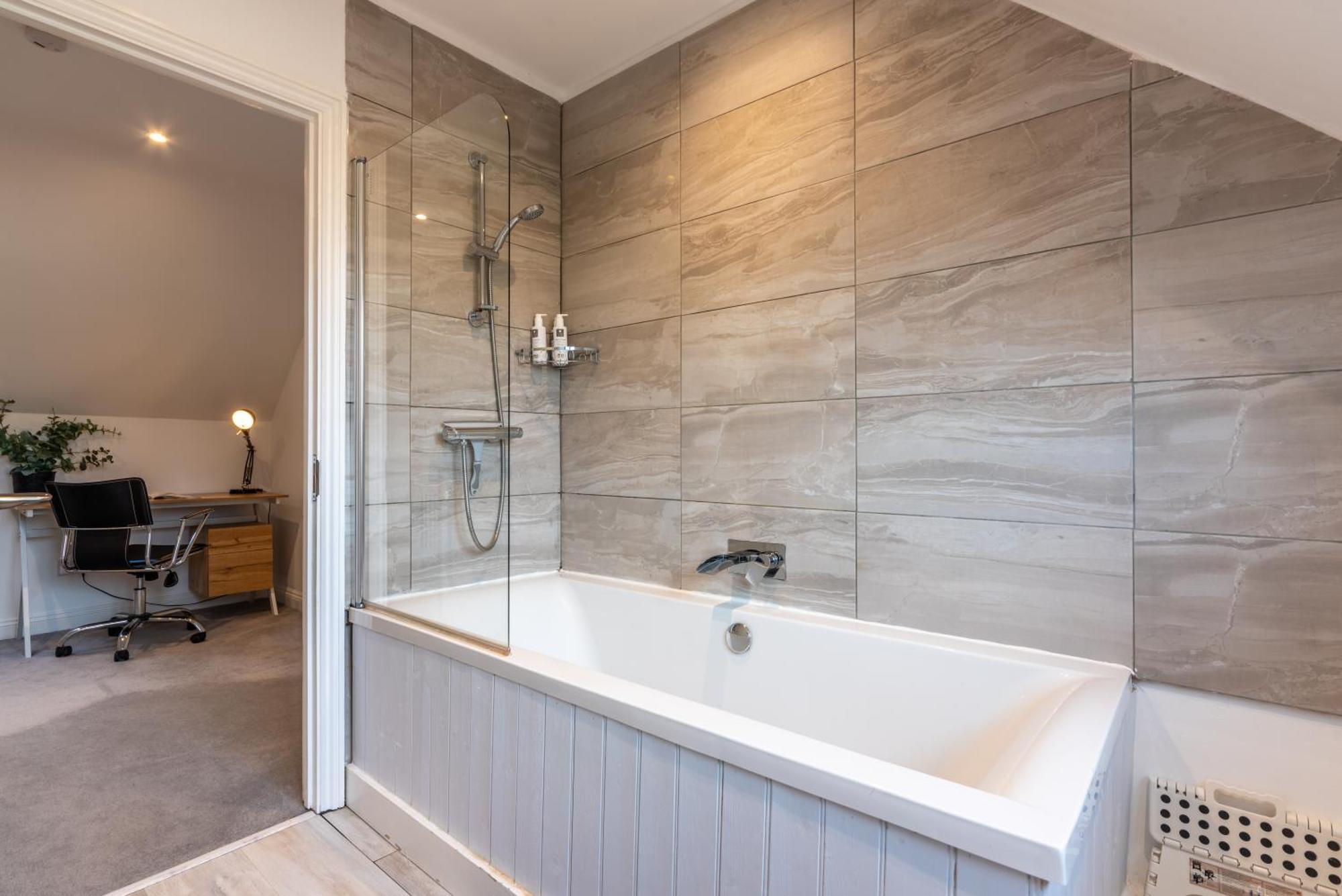 Cotswold Holiday Let With Hot Tub - The Old Garage Chipping Norton Exterior photo